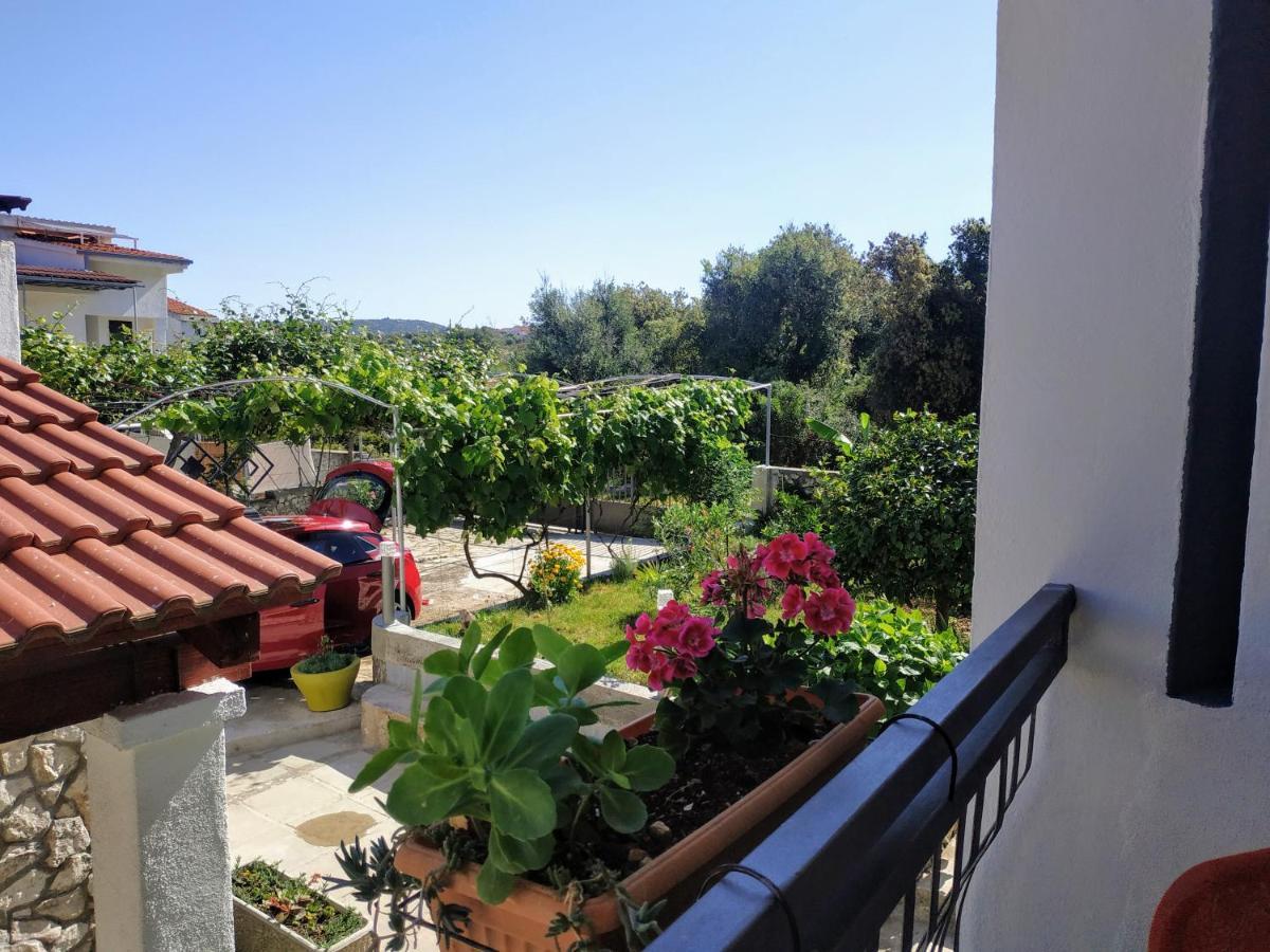 Apartment Lavanda Nova Ražanj Eksteriør billede